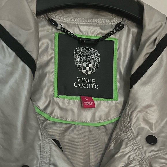 Vince Camuto Women’s Jacket windbreaker. Silver. Size Large. - Picture 7 of 10